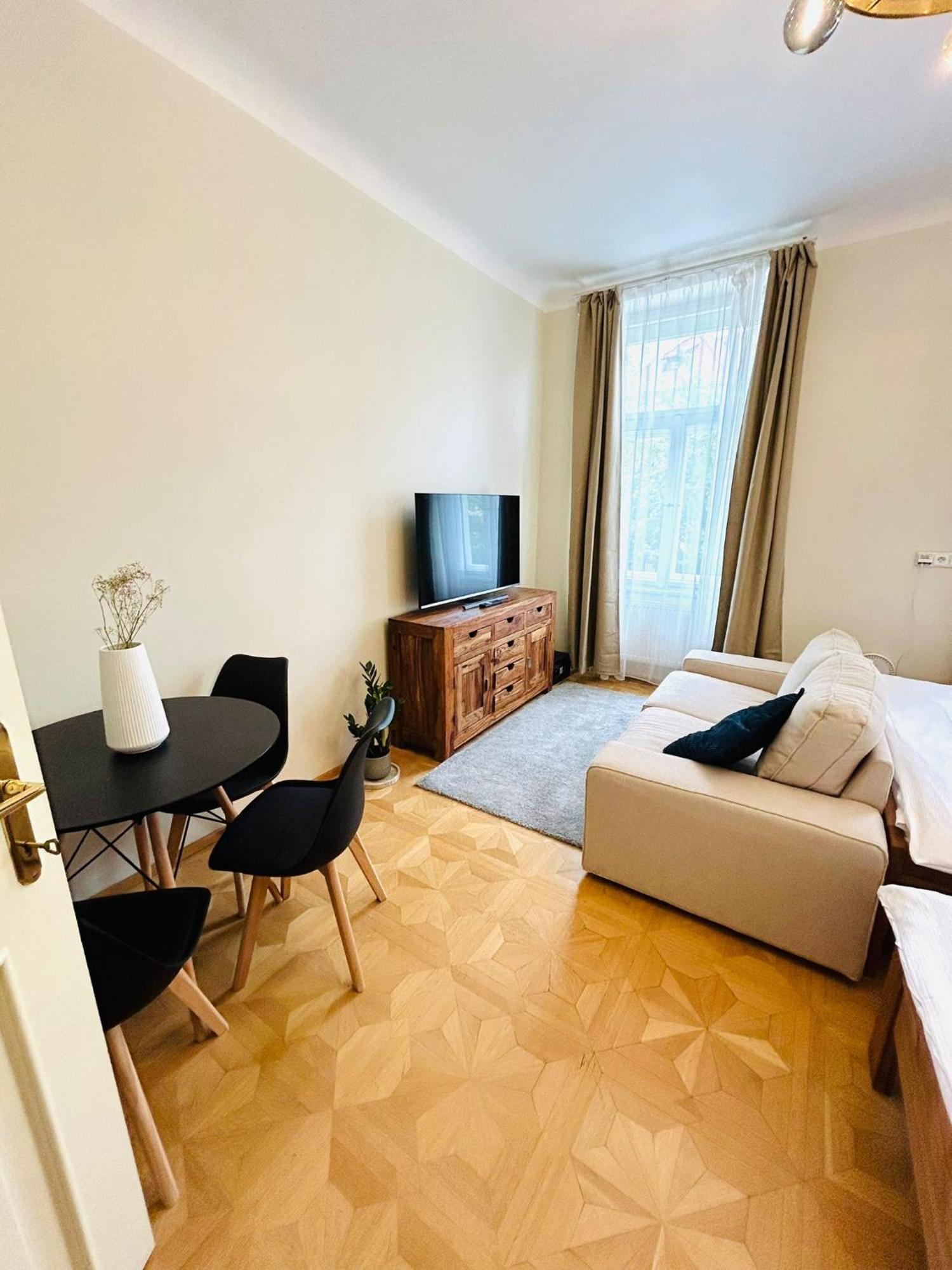 Apartament River View By Charles bridge